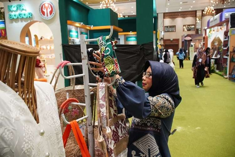 Produk Kerajinan Lokal Jawa Barat Jadi Primadona di Pameran INACRAFT 2026
