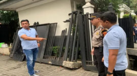 Pengemudi Wanita Mabuk Tabrak Pagar Rumah Jusuf Kalla di Jakarta Selatan