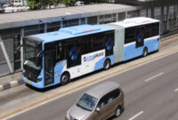 Bus Gandeng TransJakarta Setop Operasi Sementara Usai Insiden Asap di Halte Pancoran