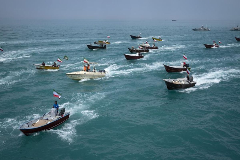 Iran Tutup Sementara Selat Hormuz di Tengah Latihan Maritim dan Ketegangan AS