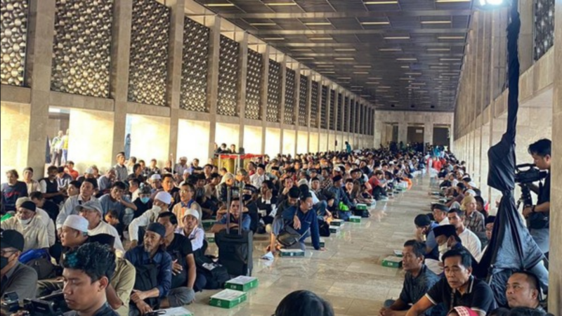 Buka Puasa Bersama di Masjid Istiqlal
