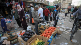 Pasar di Gaza Penuh Pembeli