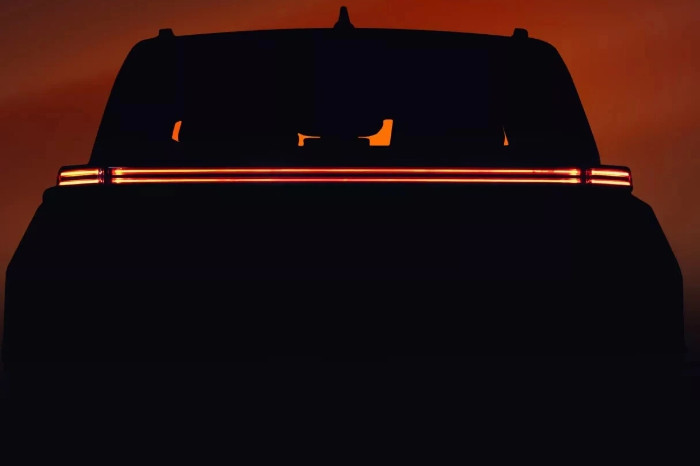 Toyota Pamer Teaser Highlander 2027, Logo BEV Muncul SUV Keluarga Ini Dipastikan Full Listrik AWD