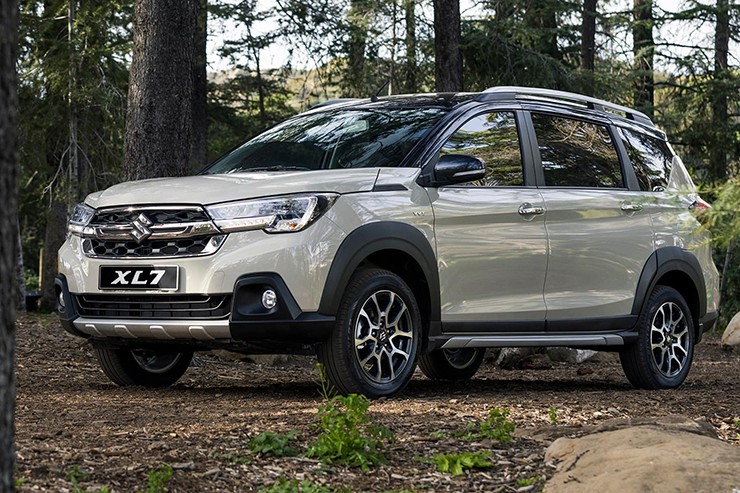 Suzuki XL7 