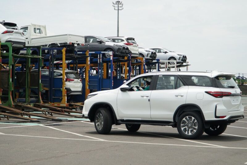 Dampak Ketegangan Selat Hormuz terhadap Pasar Mobil