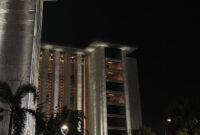 Menjelang Akhir Ramadan, Ribuan Jamaah Tetap Ramai Buka Puasa di Istiqlal