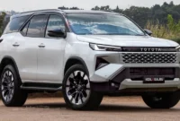 Toyota Fortuner Baru Diprediksi Berbagi Desain dan Teknologi dengan Hilux