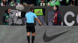 Kontroversi VAR Kembali Guncang Liga Champions Akibat Keputusan Wasit yang Menentukan
