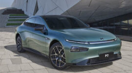 XPeng P7 Tantang Dominasi Sedan Listrik Premium dengan Teknologi dan Desain Futuristik