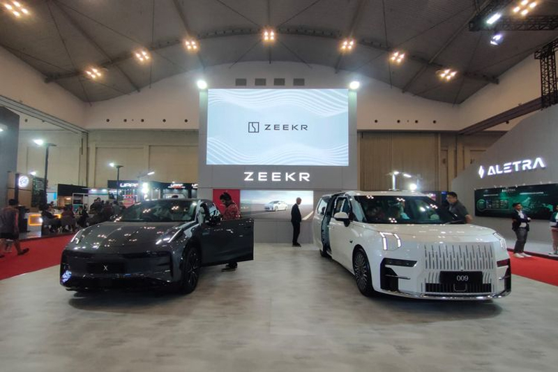 Zeekr 7X dan Zeekr 009 Resmi Gebrak Pasar SUV Listrik Mewah Global