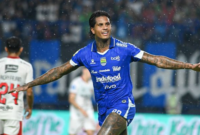 Dewa United vs Persib Bandung